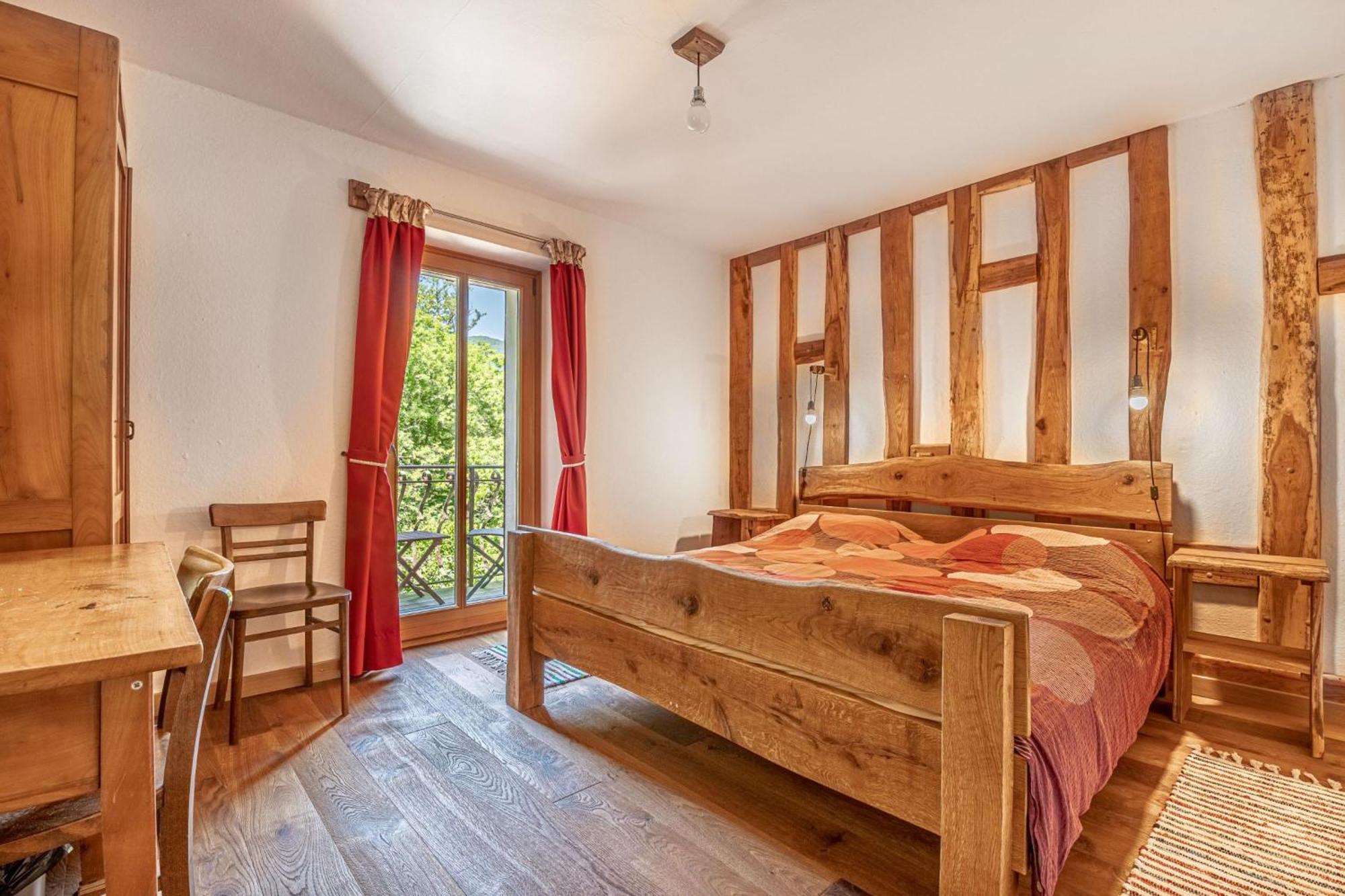 House By The Stream - Happy Rentals Avce Eksteriør billede